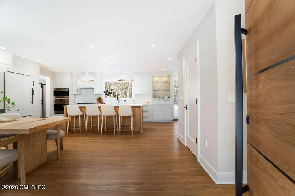 49 Salisbury Road Darien CT 06820