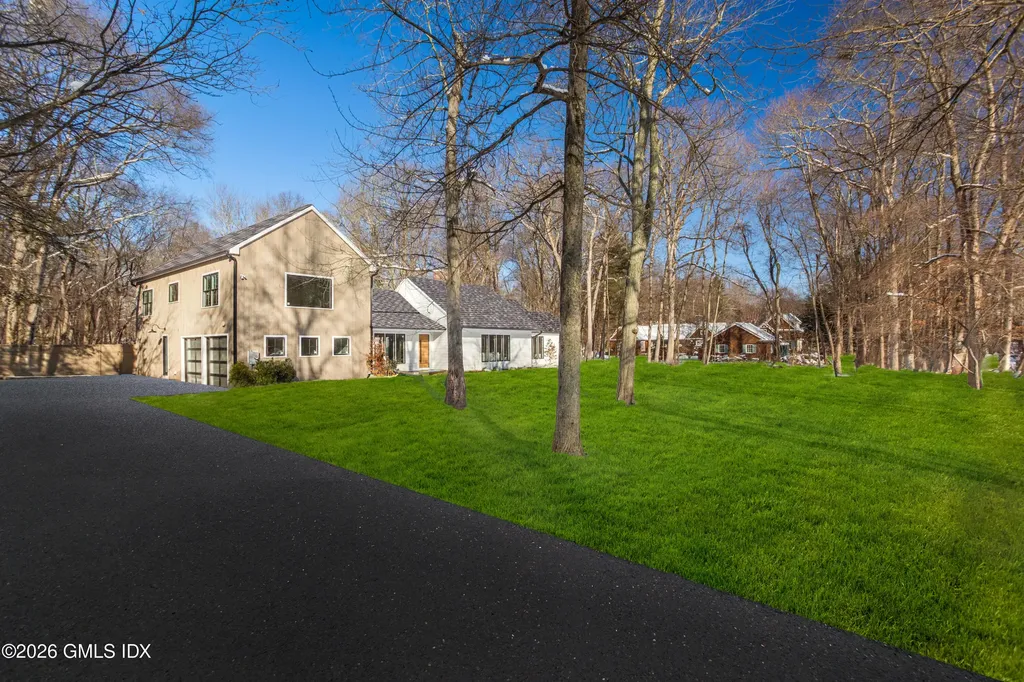 49 Salisbury Road Darien CT 06820