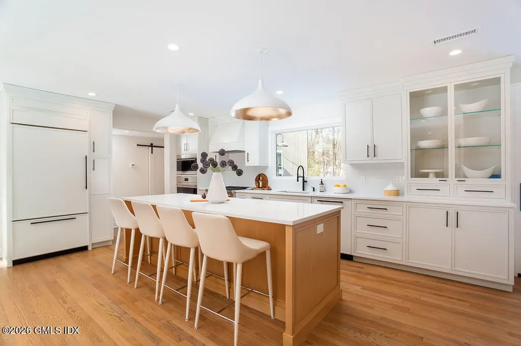 49 Salisbury Road Darien CT 06820