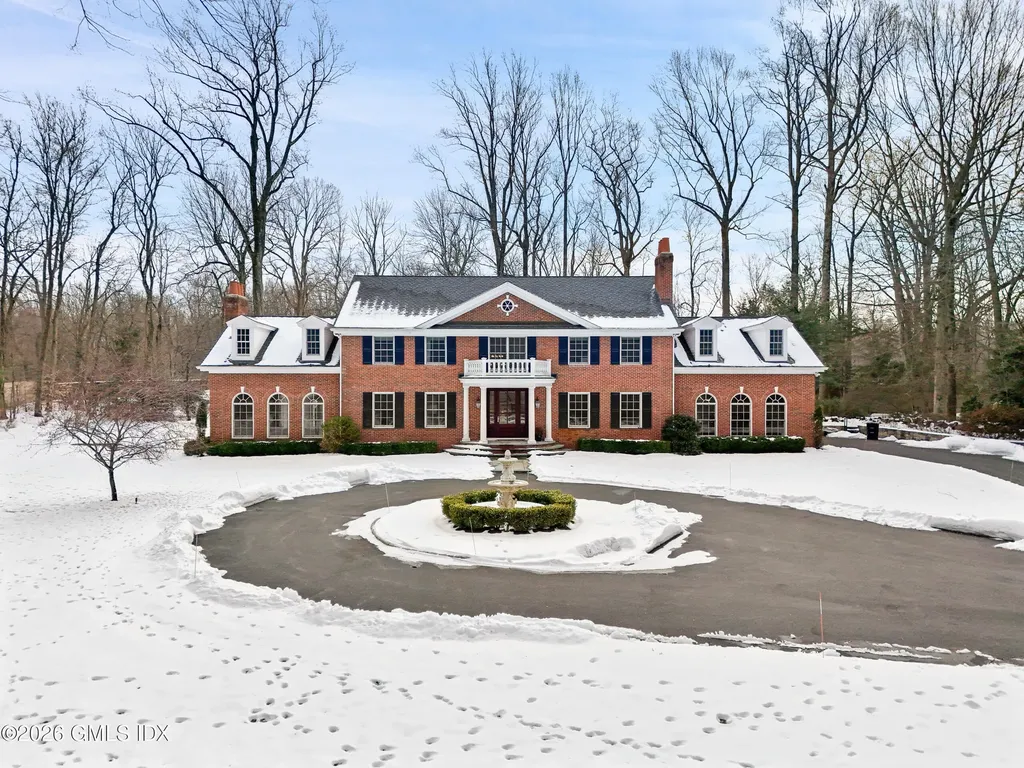 10 Wyckham Hill Lane Greenwich CT 06831