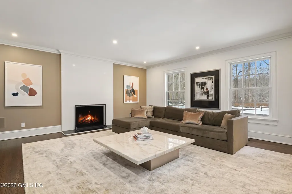 10 Wyckham Hill Lane Greenwich CT 06831