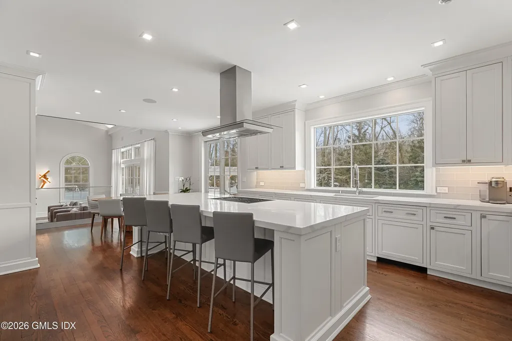 10 Wyckham Hill Lane Greenwich CT 06831