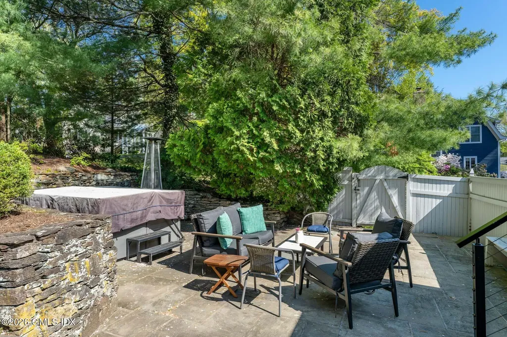 51 Glen Road Greenwich CT 06830