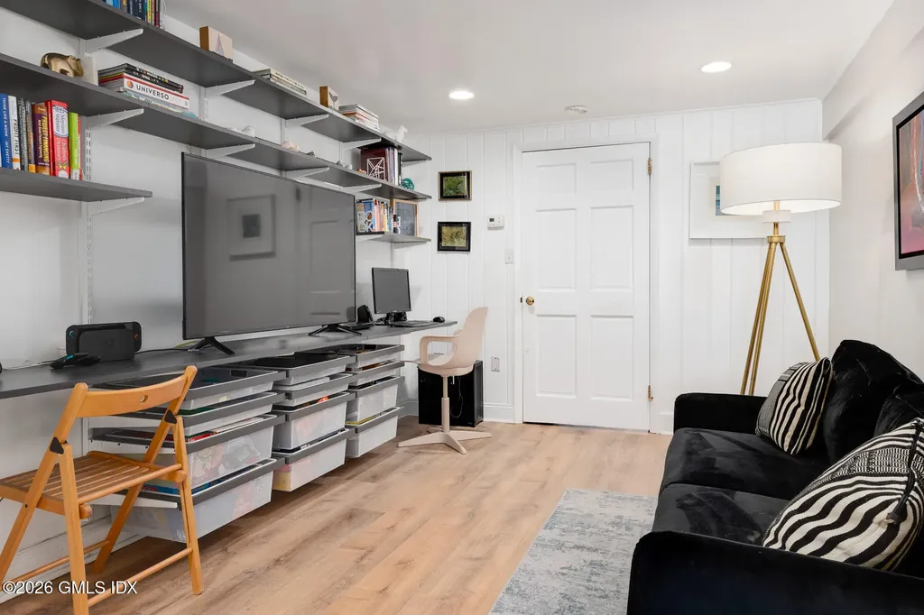 51 Glen Road Greenwich CT 06830