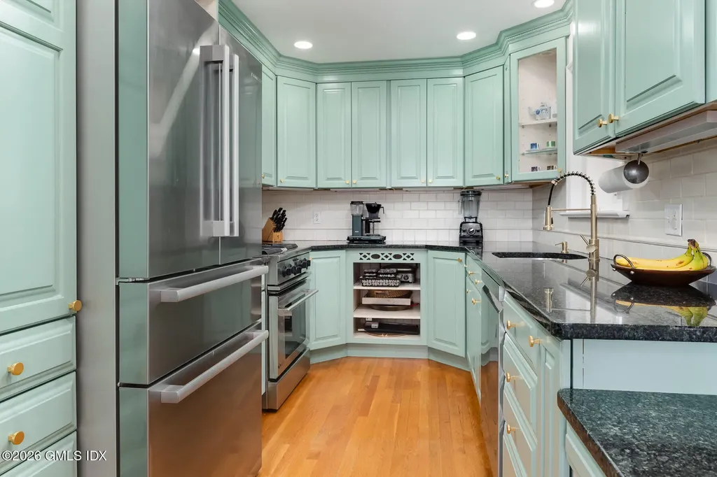 51 Glen Road Greenwich CT 06830