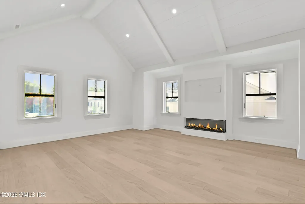 112 Sheephill Road Riverside CT 06878