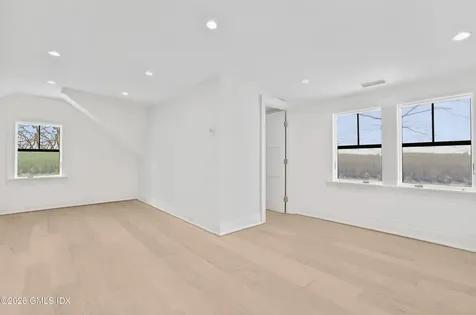 112 Sheephill Road Riverside CT 06878