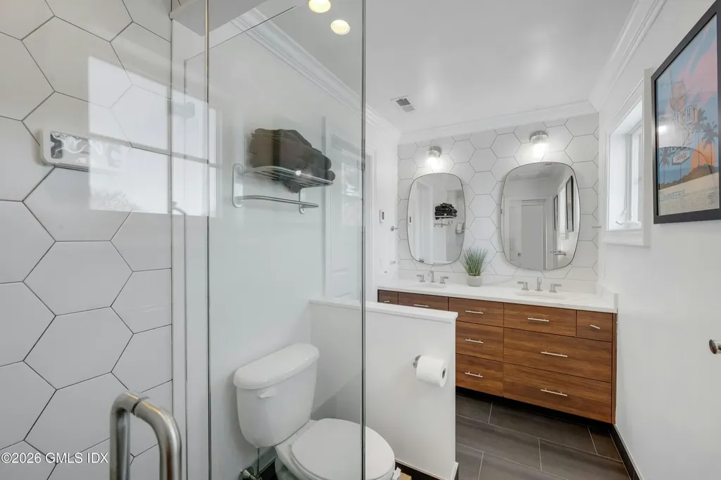9 Benders Drive Greenwich CT 06831