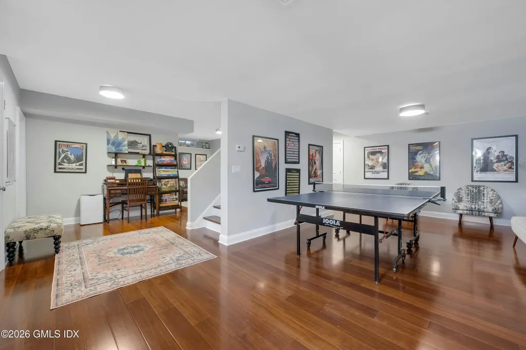 9 Benders Drive Greenwich CT 06831