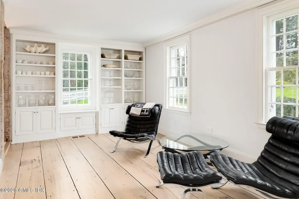 640 Round Hill Road Greenwich CT 06831