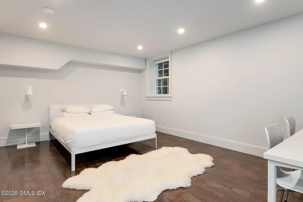 640 Round Hill Road Greenwich CT 06831