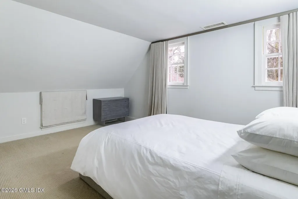 640 Round Hill Road Greenwich CT 06831