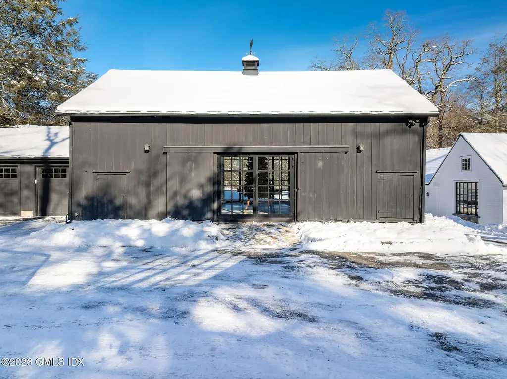 640 Round Hill Road Greenwich CT 06831