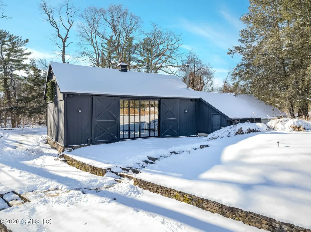 640 Round Hill Road Greenwich CT 06831