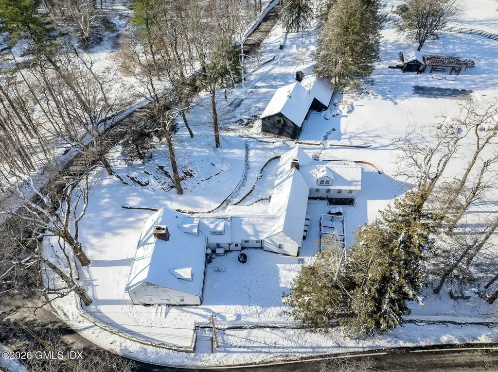 640 Round Hill Road Greenwich CT 06831