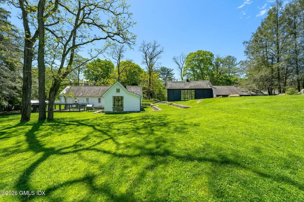 640 Round Hill Road Greenwich CT 06831