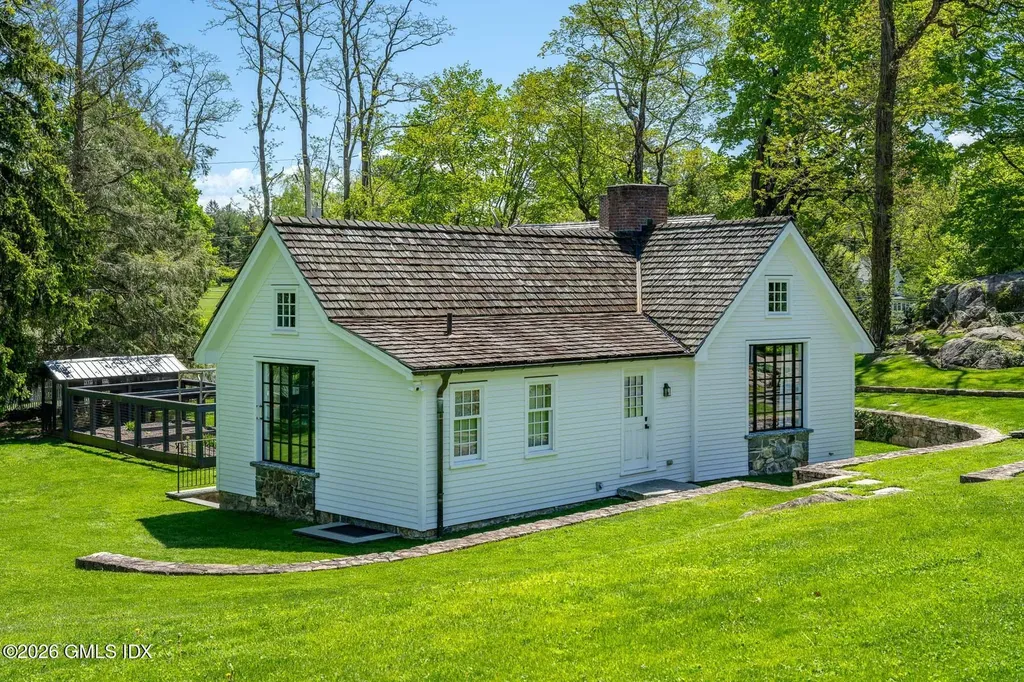 640 Round Hill Road Greenwich CT 06831