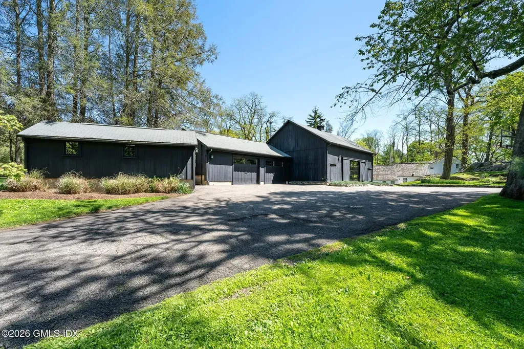 640 Round Hill Road Greenwich CT 06831