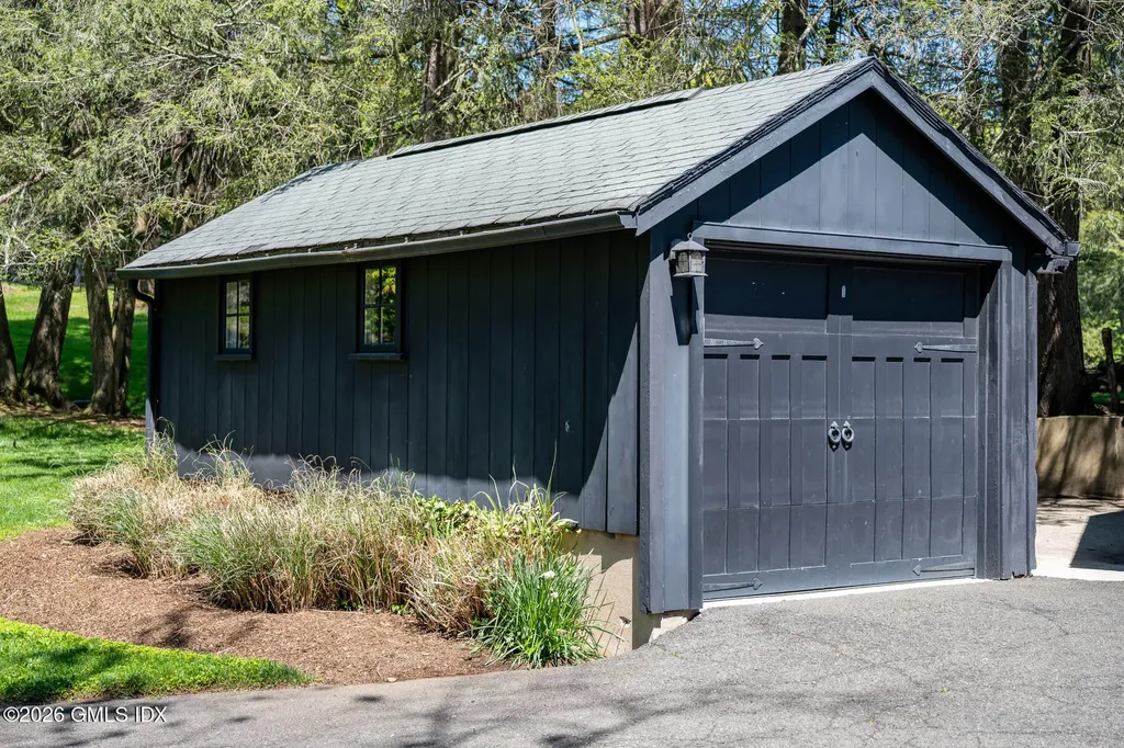 640 Round Hill Road Greenwich CT 06831