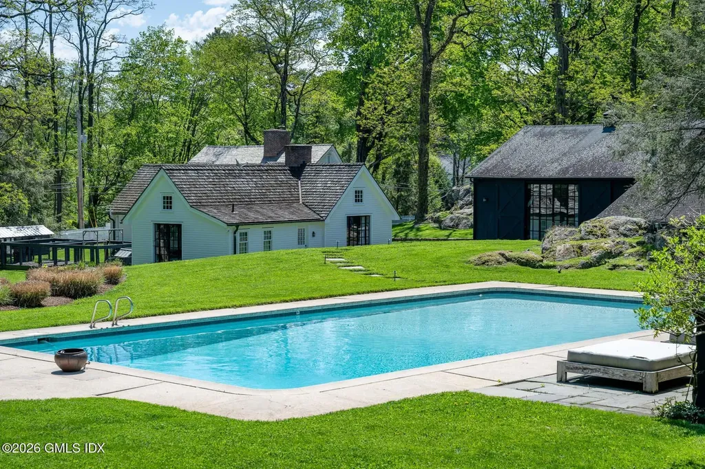 640 Round Hill Road Greenwich CT 06831