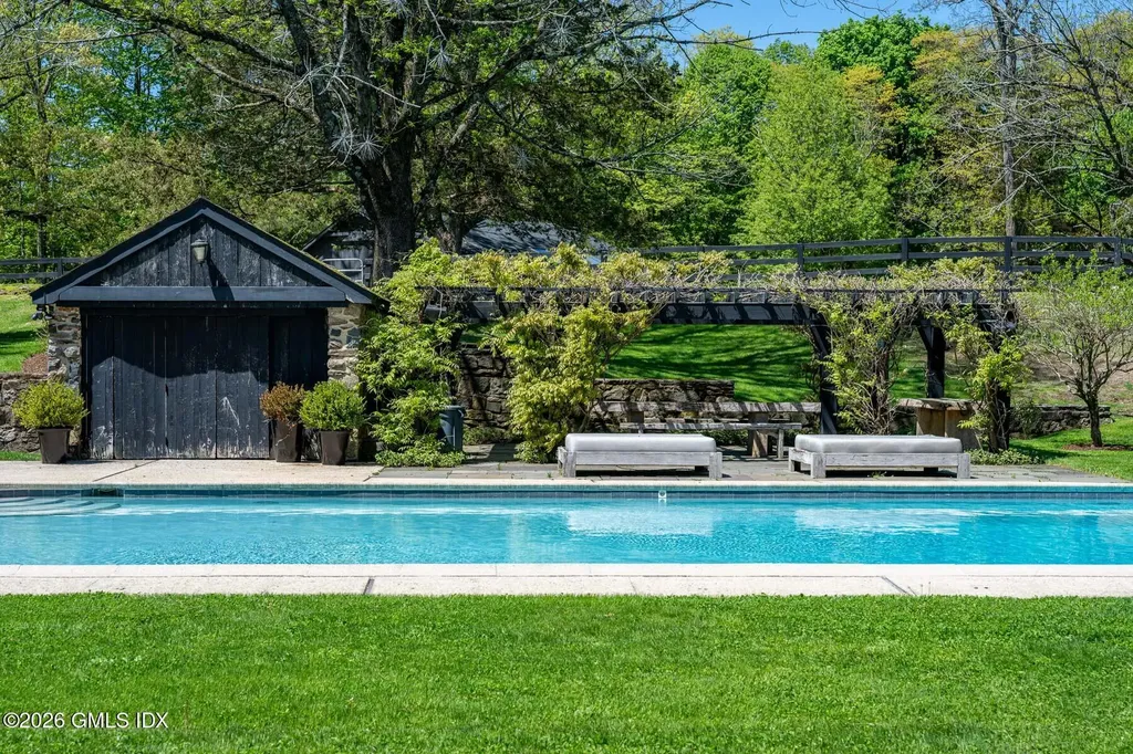 640 Round Hill Road Greenwich CT 06831