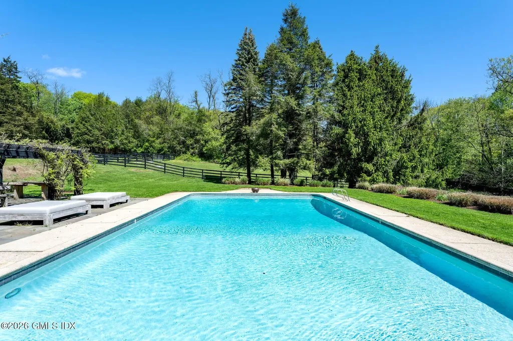 640 Round Hill Road Greenwich CT 06831