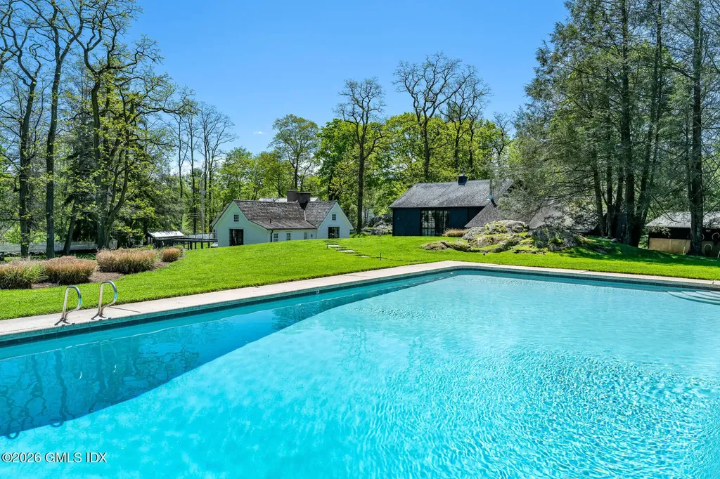 640 Round Hill Road Greenwich CT 06831