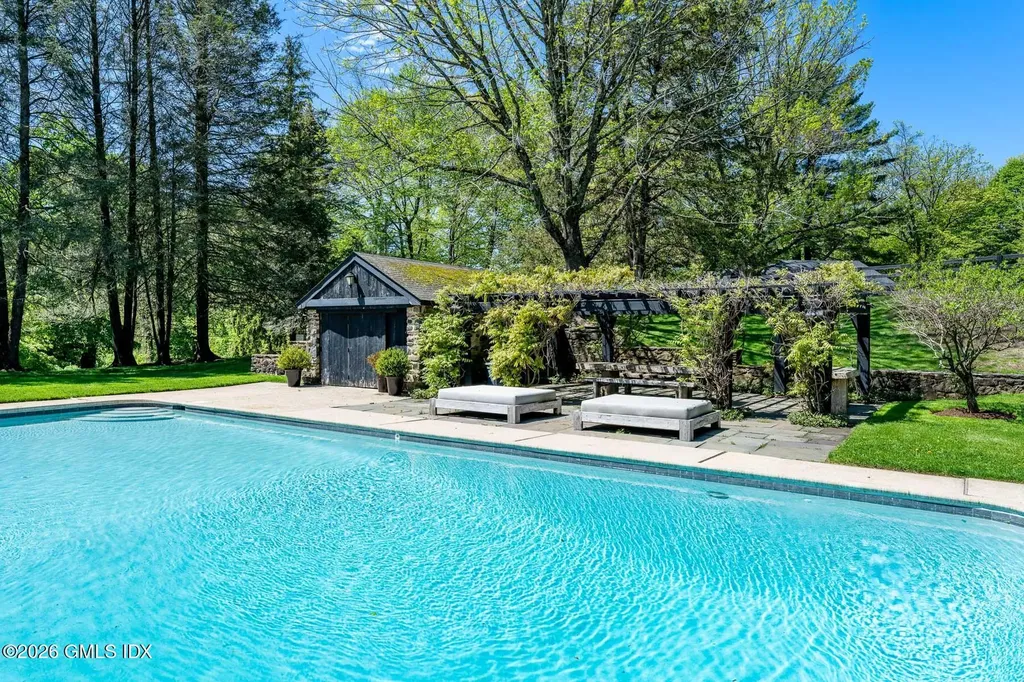 640 Round Hill Road Greenwich CT 06831