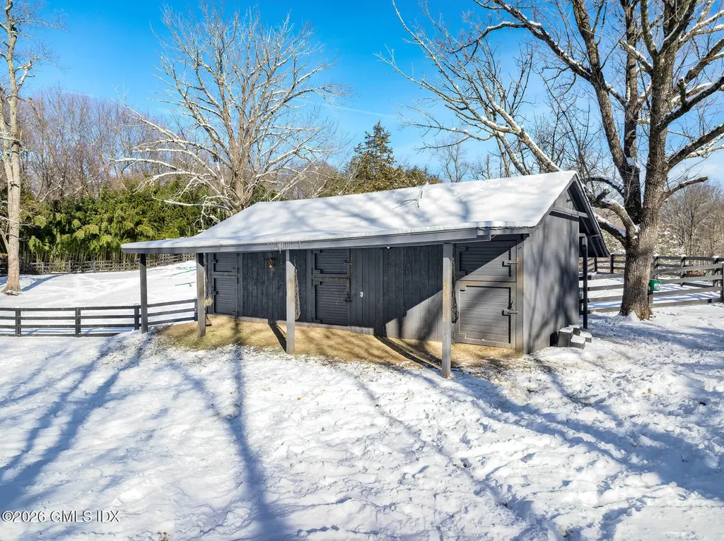 640 Round Hill Road Greenwich CT 06831