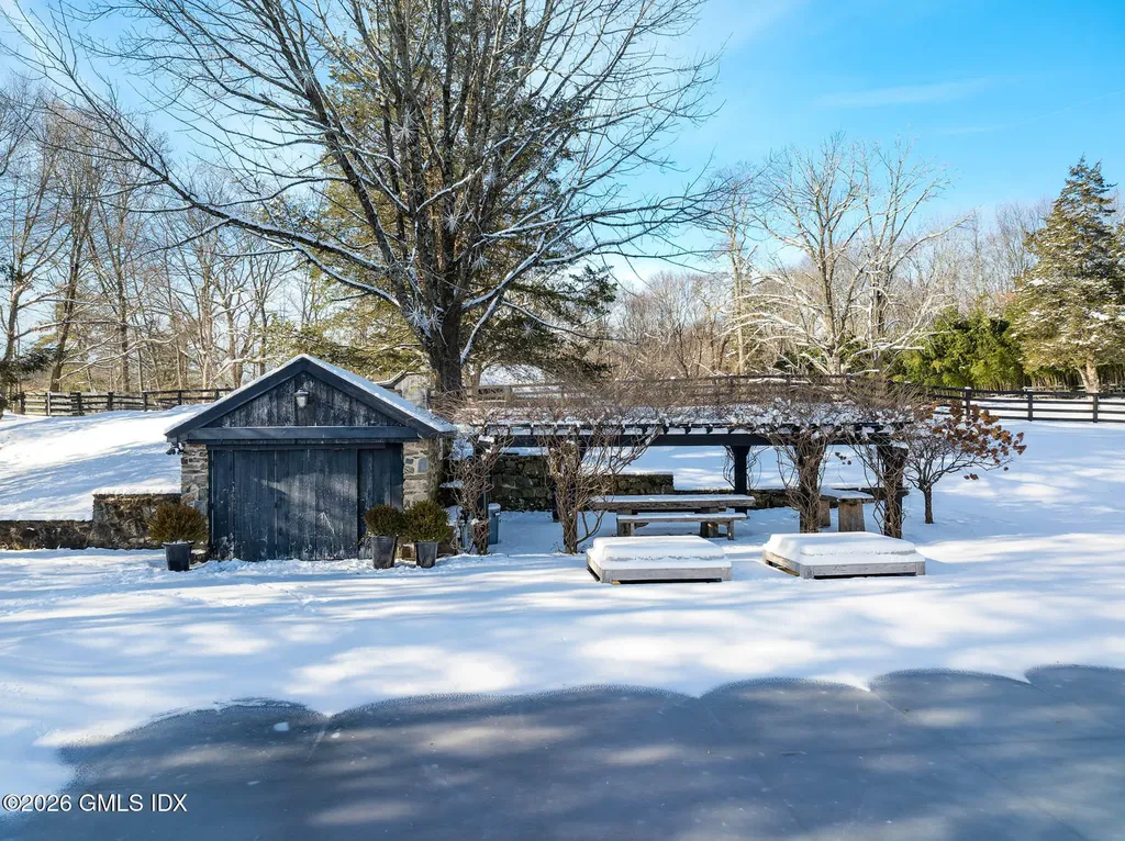 640 Round Hill Road Greenwich CT 06831