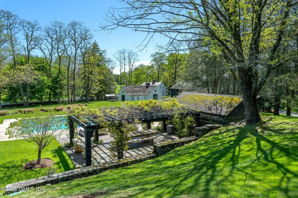 640 Round Hill Road Greenwich CT 06831