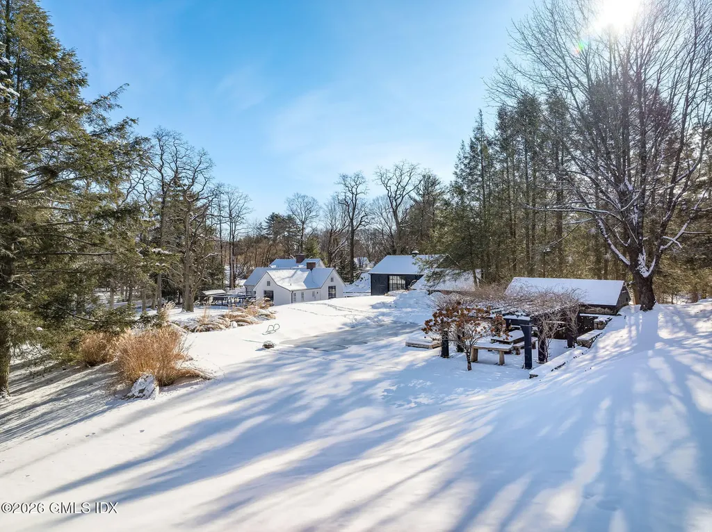 640 Round Hill Road Greenwich CT 06831