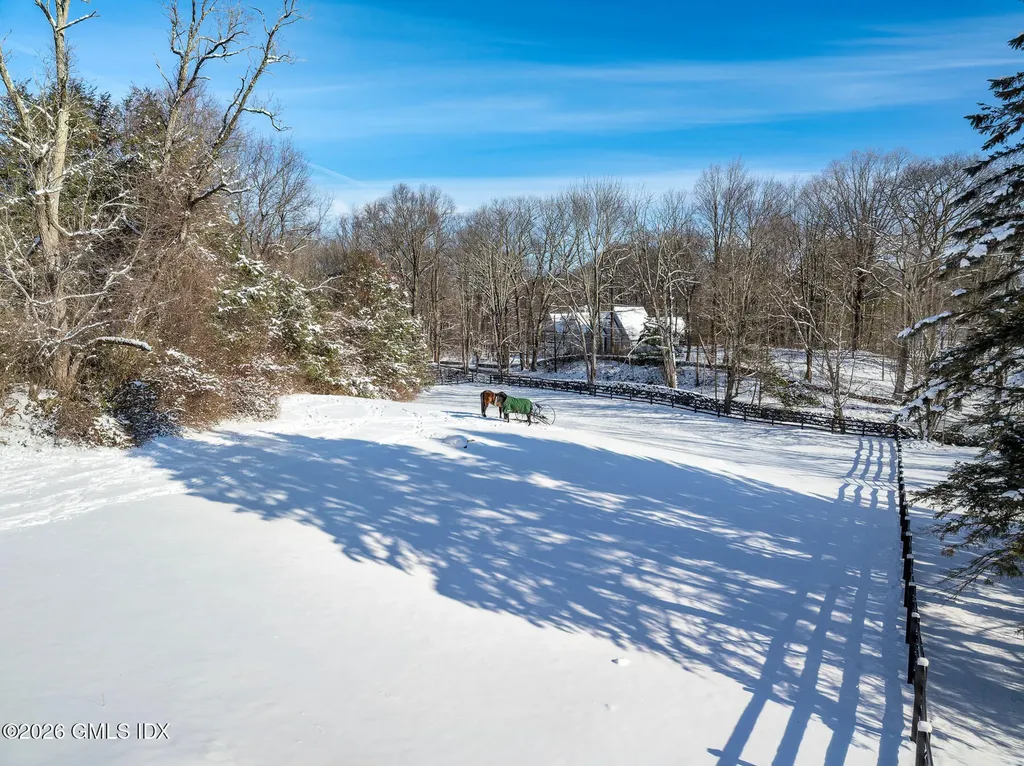 640 Round Hill Road Greenwich CT 06831