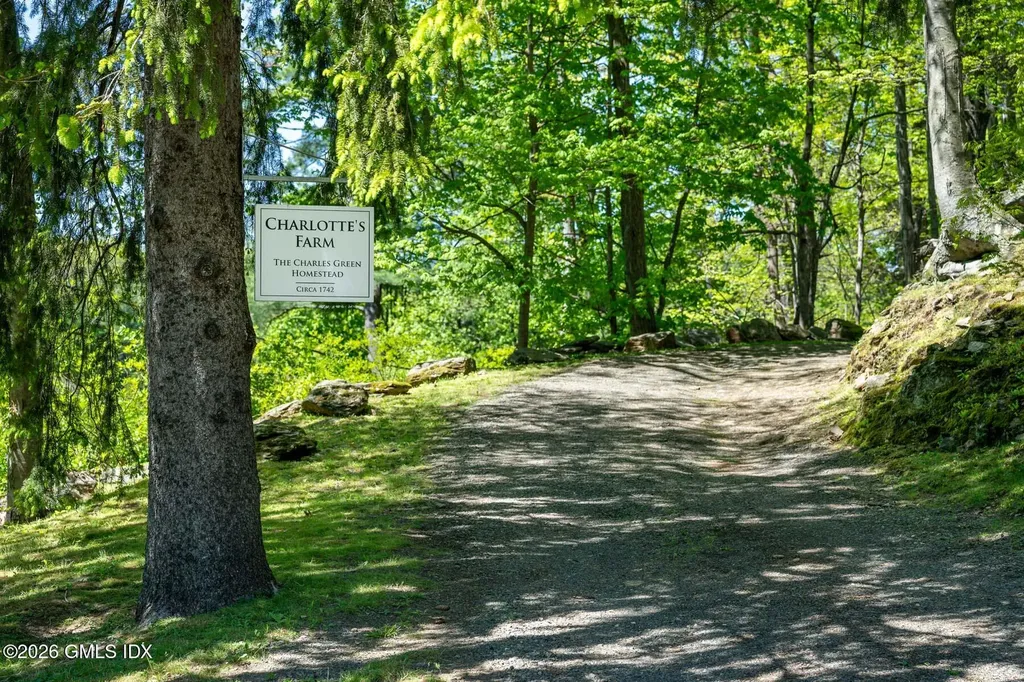 640 Round Hill Road Greenwich CT 06831