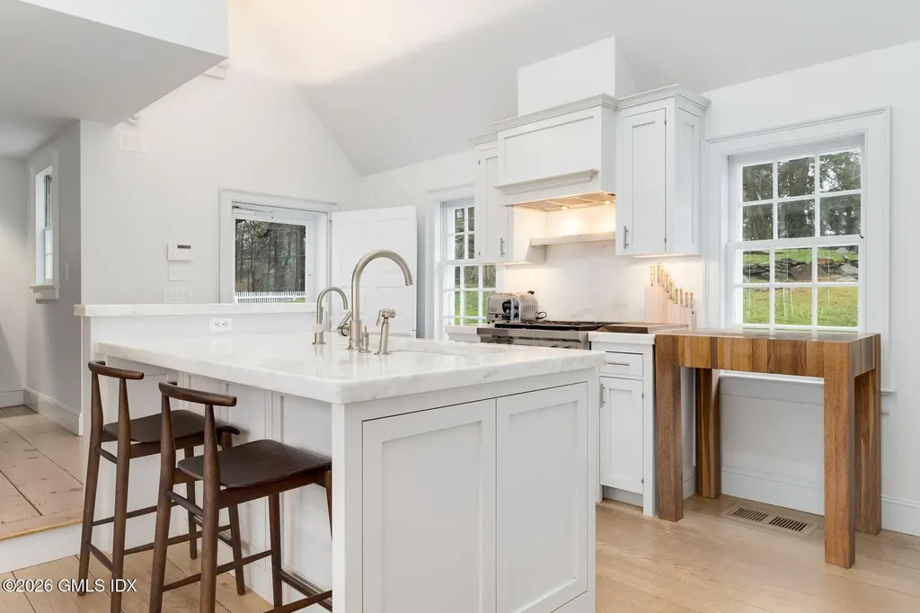 640 Round Hill Road Greenwich CT 06831