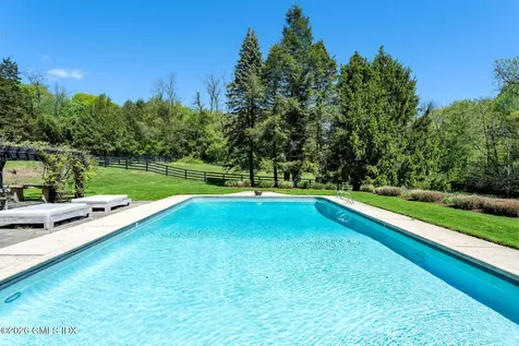 640 Round Hill Road Greenwich CT 06831