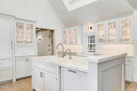 640 Round Hill Road Greenwich CT 06831
