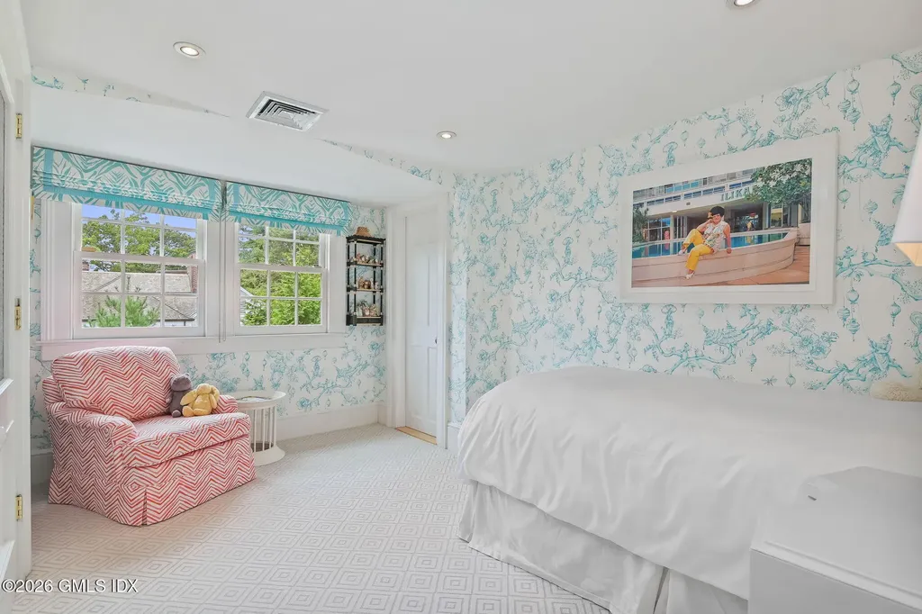 379 Round Hill Road Greenwich CT 06831