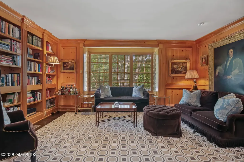 379 Round Hill Road Greenwich CT 06831