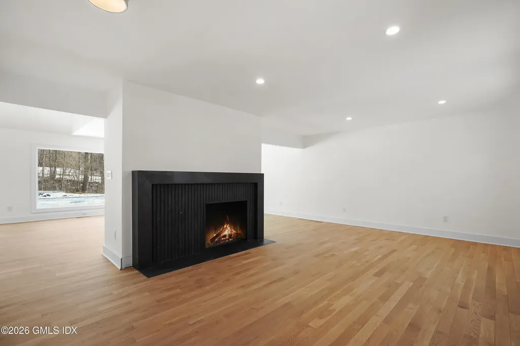 403 Stanwich Road Greenwich CT 06830