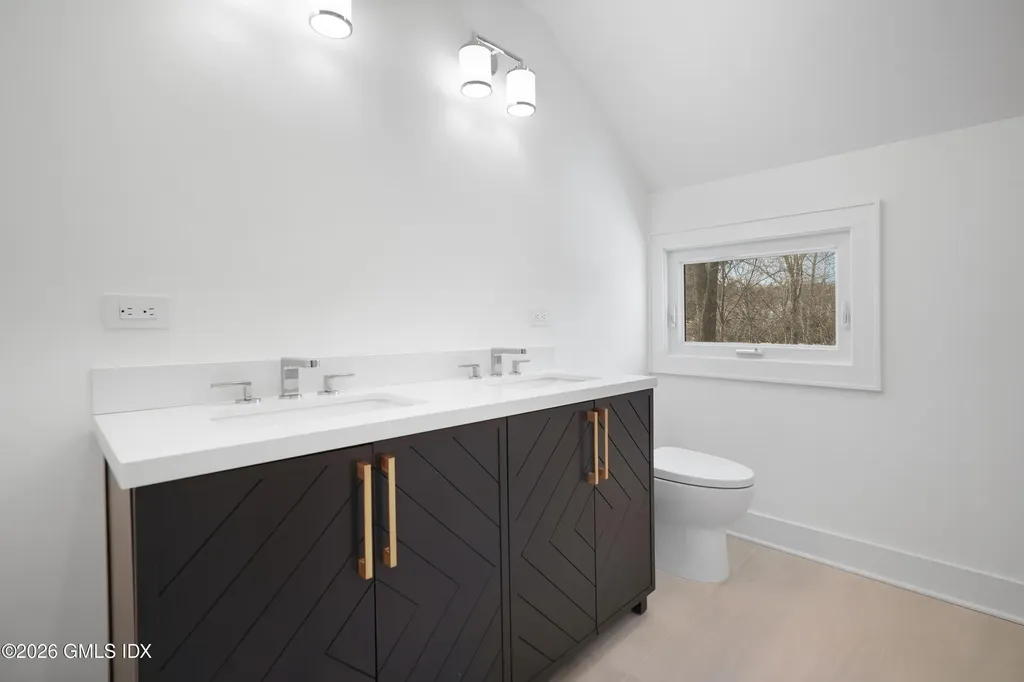 403 Stanwich Road Greenwich CT 06830