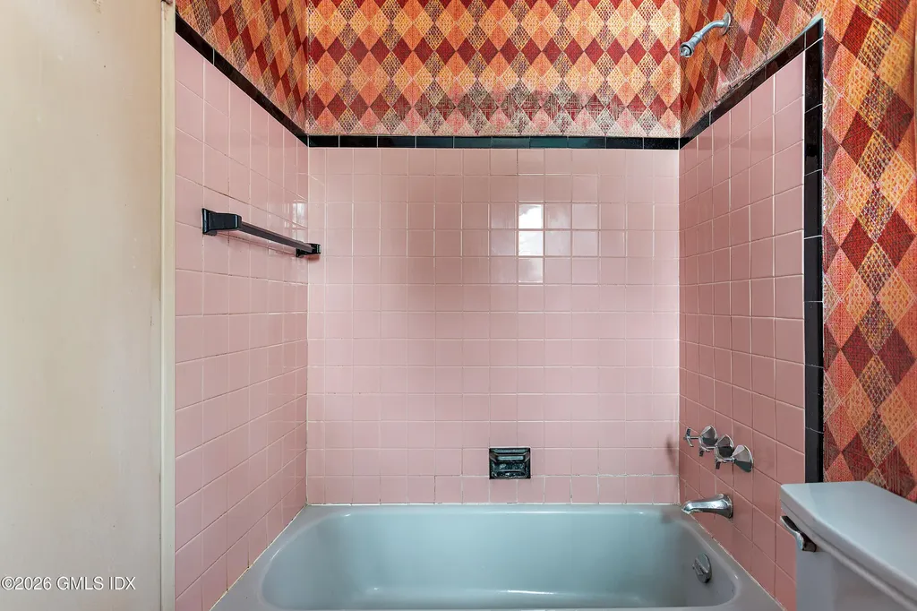 105 Glenville Street Greenwich CT 06831