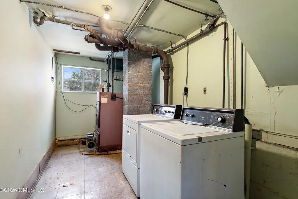 105 Glenville Street Greenwich CT 06831