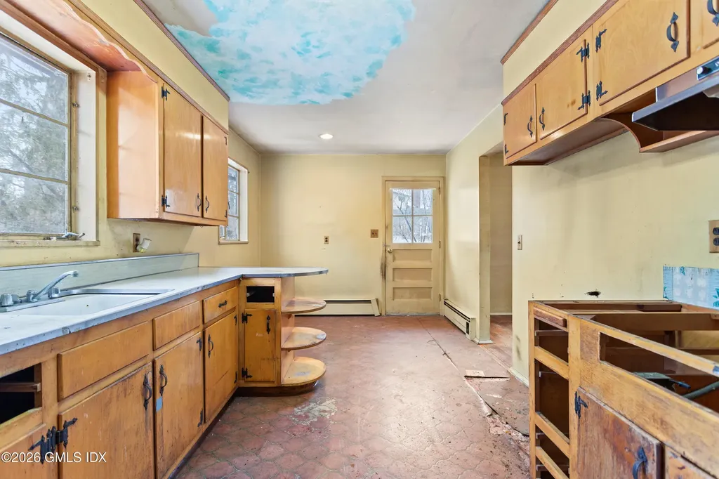 105 Glenville Street Greenwich CT 06831