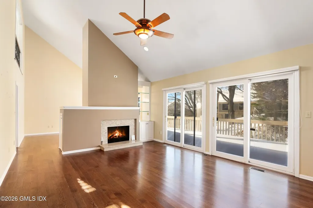 302 W Lyon Farm Drive Greenwich CT 06831