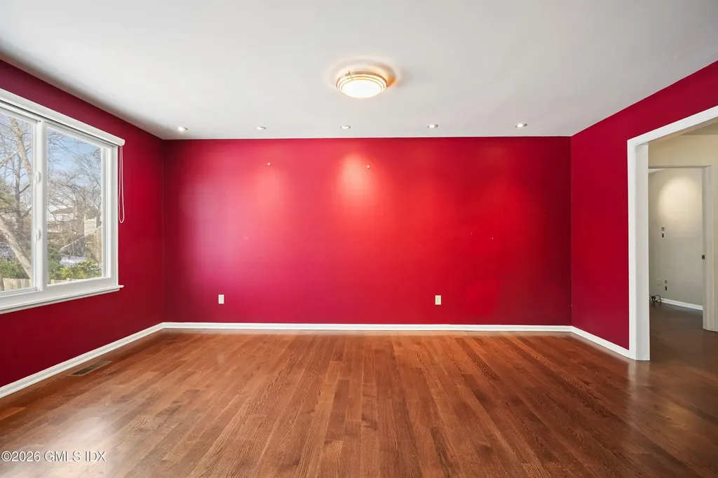 302 W Lyon Farm Drive Greenwich CT 06831