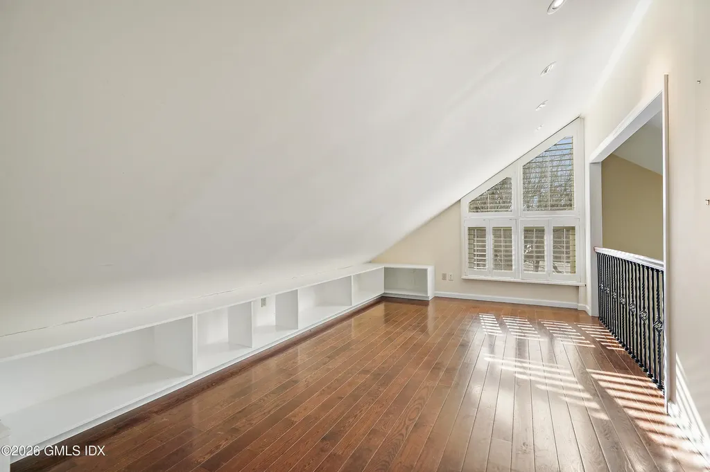 302 W Lyon Farm Drive Greenwich CT 06831