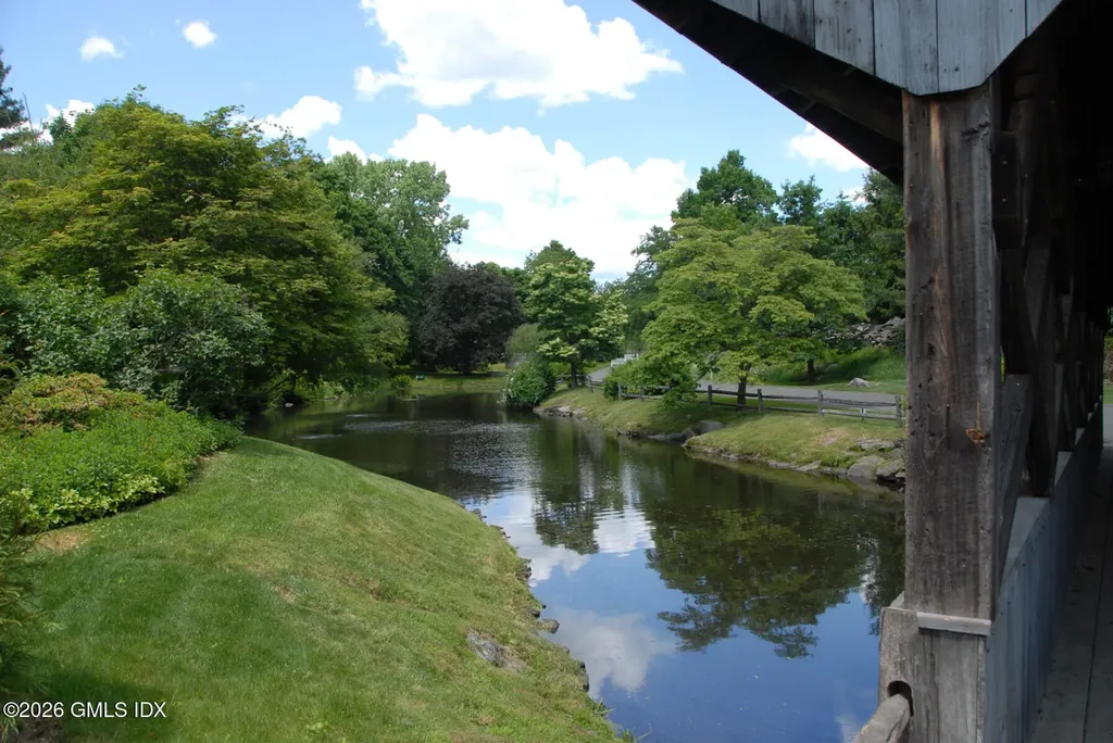 302 W Lyon Farm Drive Greenwich CT 06831