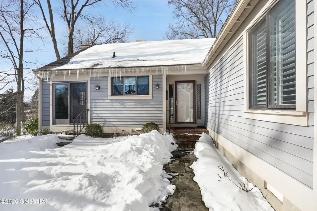 302 W Lyon Farm Drive Greenwich CT 06831