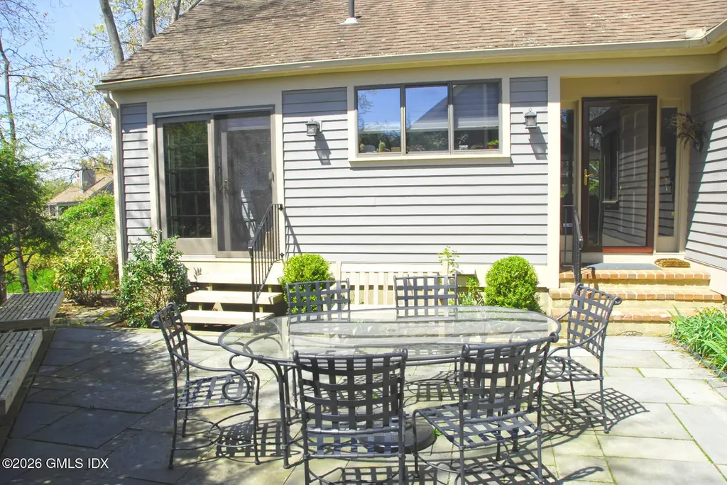 302 W Lyon Farm Drive Greenwich CT 06831